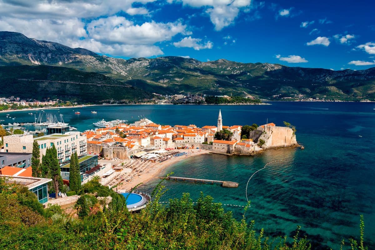 Opadanje dolazaka turskih turista dovelo je do pada turizma u Crnoj Gori u prvom kvartalu